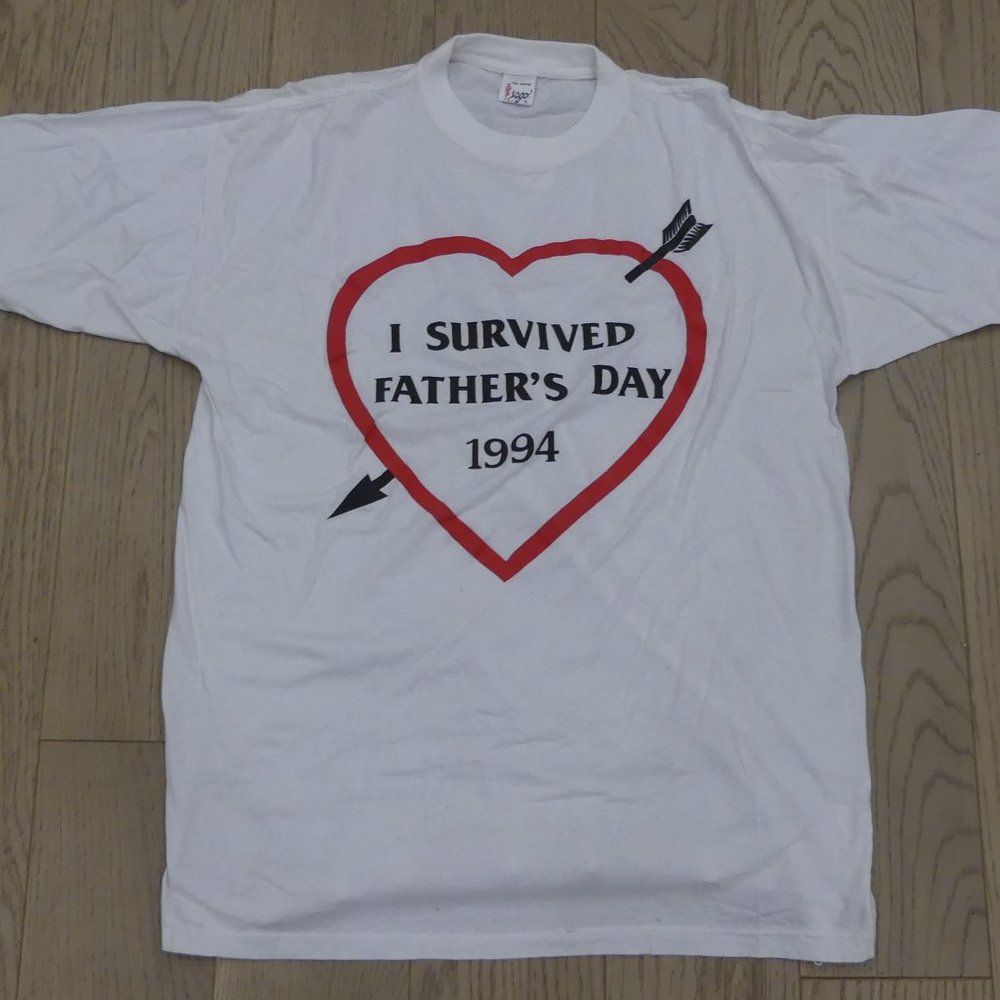 I Survived Father's Day 1994 Sogo Funny White XLarge Vintage 1990s T-Shirt